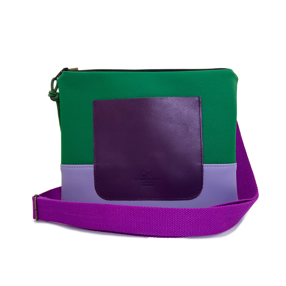 Daniel Chong - Bandolera mini cuadrada con bolsillo morada